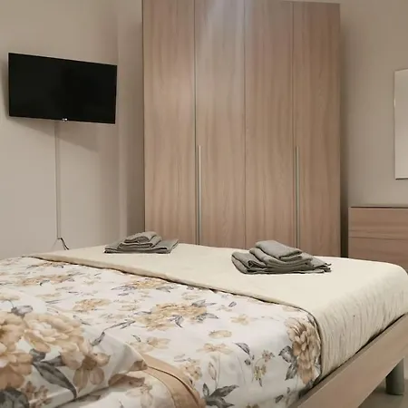 - La Bella Italia Apartament *