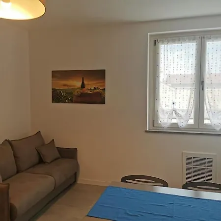 - La Bella Italia Apartament Canelli